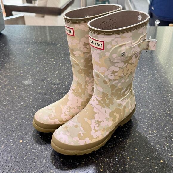 Hunter Women’s Short Flecktarn Camo Rain Boots. Size 6. - Picture 2 of 14